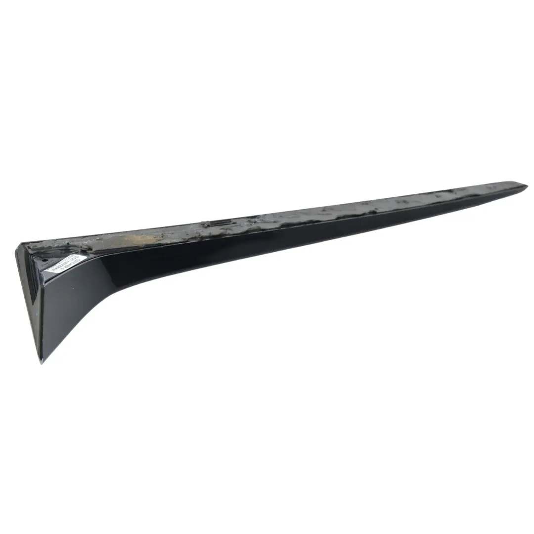 Tylna Lewa Listwa Klapy Bagażnika do Skoda Karoq NU7 o numerze 57A827931 Skoda Karoq NU7 Tylna Lewa Listwa Klapy Bagażnika - SKU 57A827931 - Numer Części 57A827931