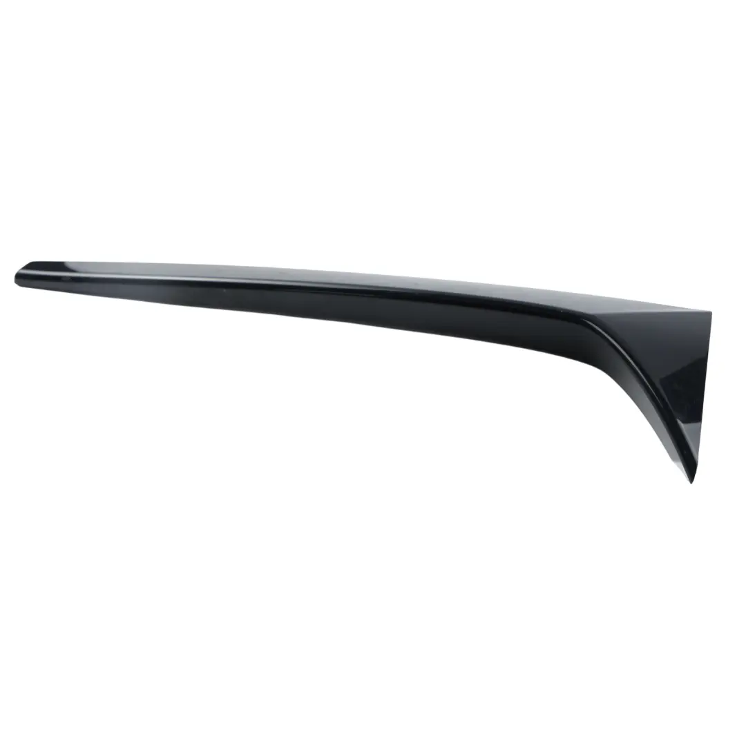 Becquet Hayon Arrière Barre Garniture Gauche pour Skoda Karoq NU7 à propos du numéro de pièce 57A827931 Skoda Karoq NU7 Becquet Hayon Arrière Barre Garniture Gauche - SKU 57A827931 - Numéro de pièce 57A827931