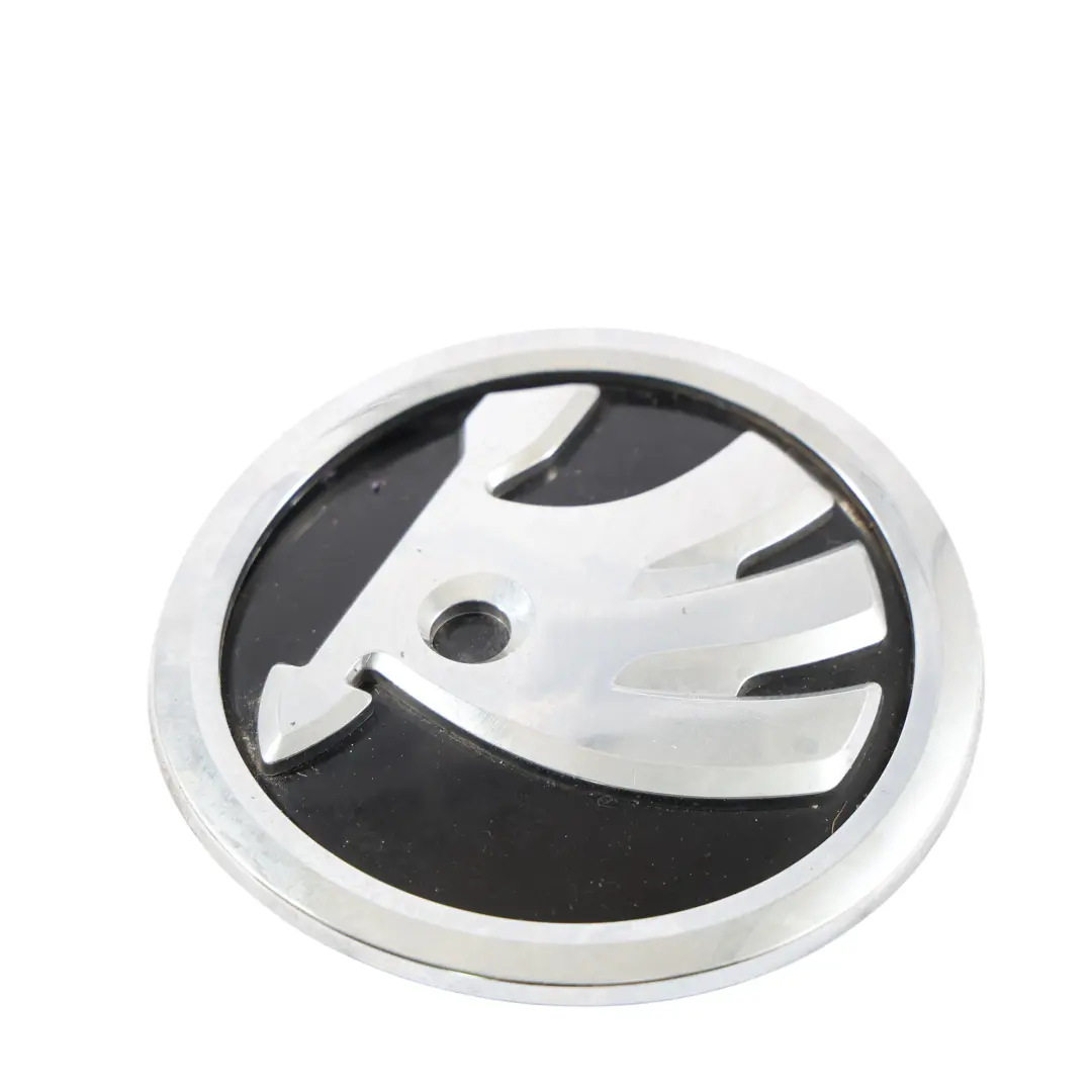 Skoda Karoq ND Emblème Logo Badge Capot Avant - SKU 57A853621 - Numéro de pièce 57A853621