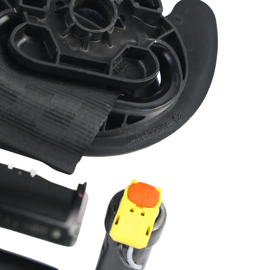 Front Seat Belt Seatbelt Black Left N/S to Skoda Karoq NU7 with Part number 57A857705 Skoda Karoq NU7 Front Seat Belt Seatbelt Black Left N/S - SKU 57A857705 - Part number 57A857705