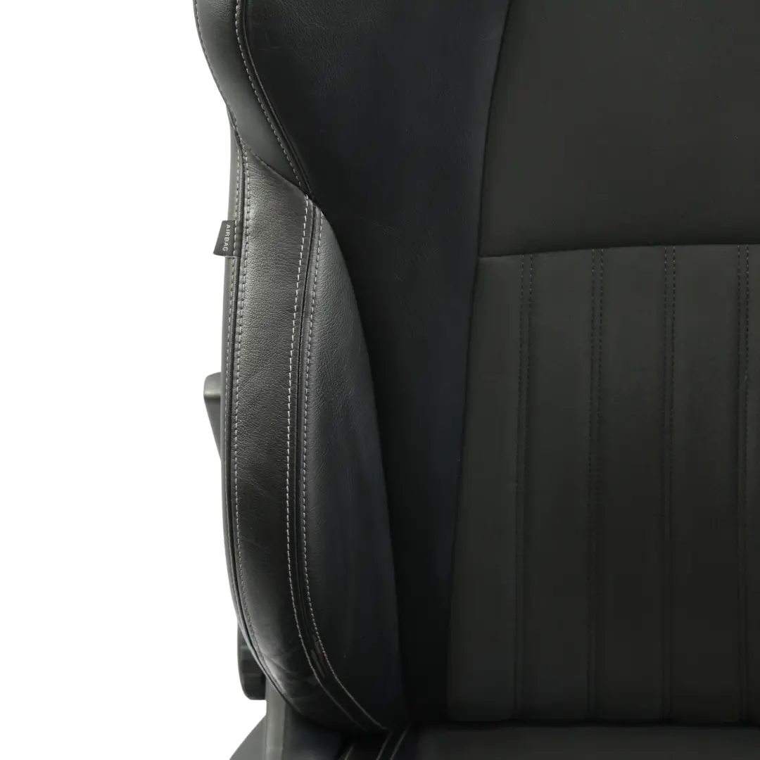 Skoda Karoq NU7 Siège Avant Intérieur Droit Cuir Noir Alcantara - SKU 57A881806GR-1 - Numéro de pièce 57A881806GR
