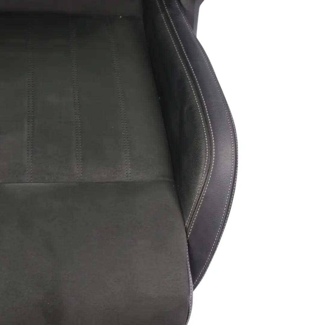 Skoda Karoq NU7 Vordersitz Innenraum Rechts Schwarz Leder Alcantara - SKU 57A881806GR-1 - Teilenummer 57A881806GR