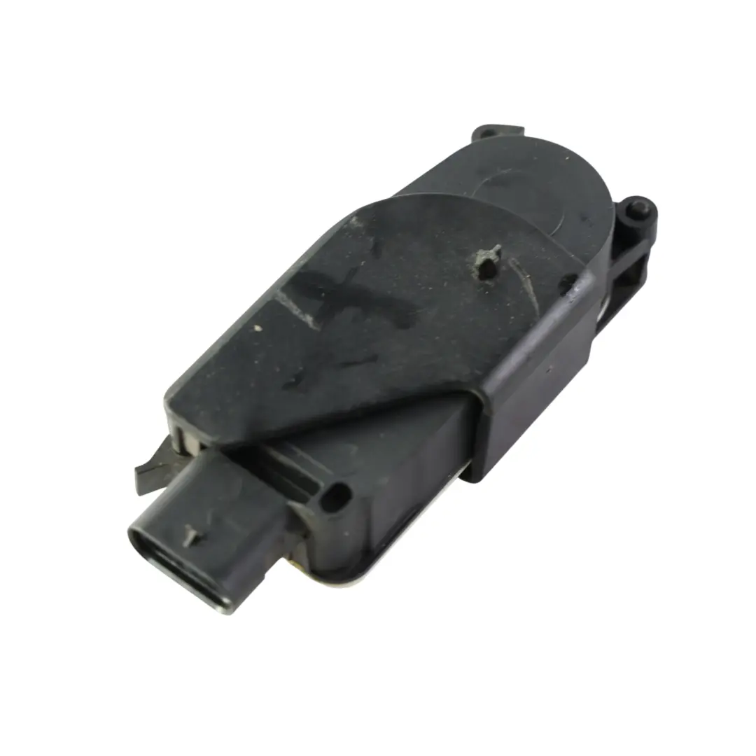 Range Rover Velar L560 Shutter Actuator Motor Control Unit - SKU 5877R1007A - Part number 5877R1007A