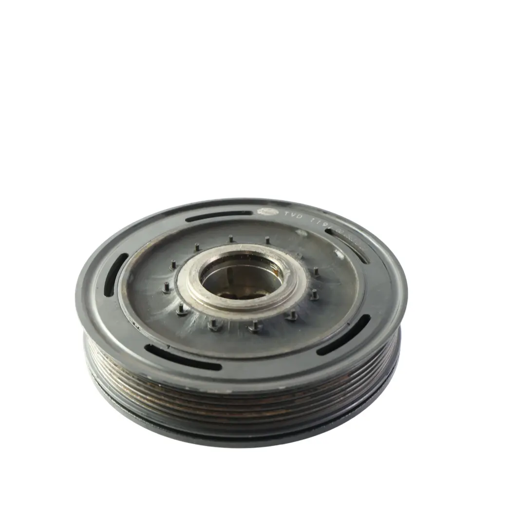 Puleggia Albero Motore Smorzatore B37 Diesel per BMW F20 LCI F40 F45 con numero di parte 5A80209 BMW F20 LCI F40 F45 Puleggia Albero Motore Smorzatore B37 Diesel - SKU 5A80209-1 - Numero di parte 5A80209