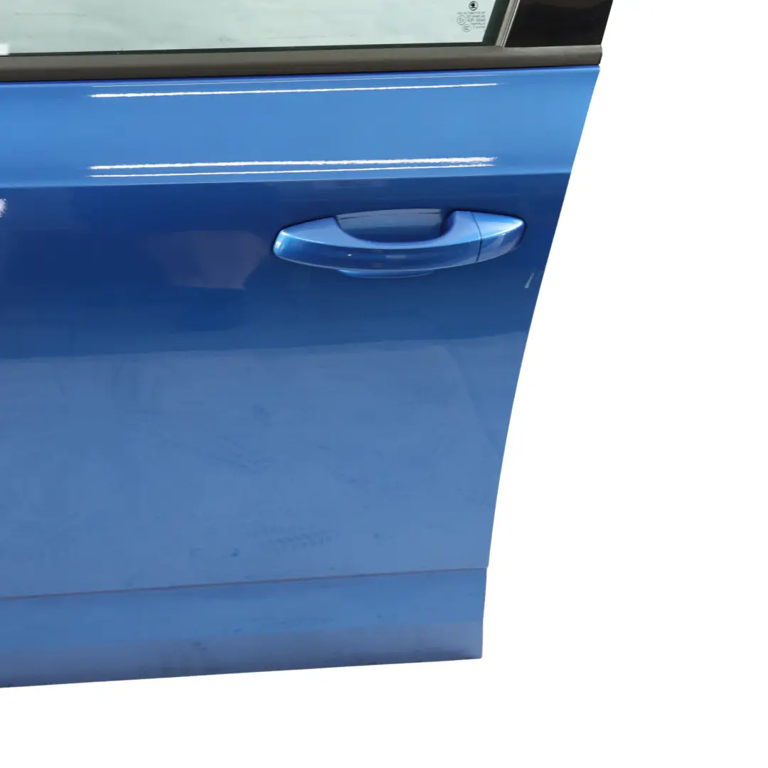 Skoda Octavia MK3 Panel Cobertura Puerta Delantera Izquierda Azul Metalizado F5W - SKU 5E0831051A-RAB - Número de pieza 5E0831051A