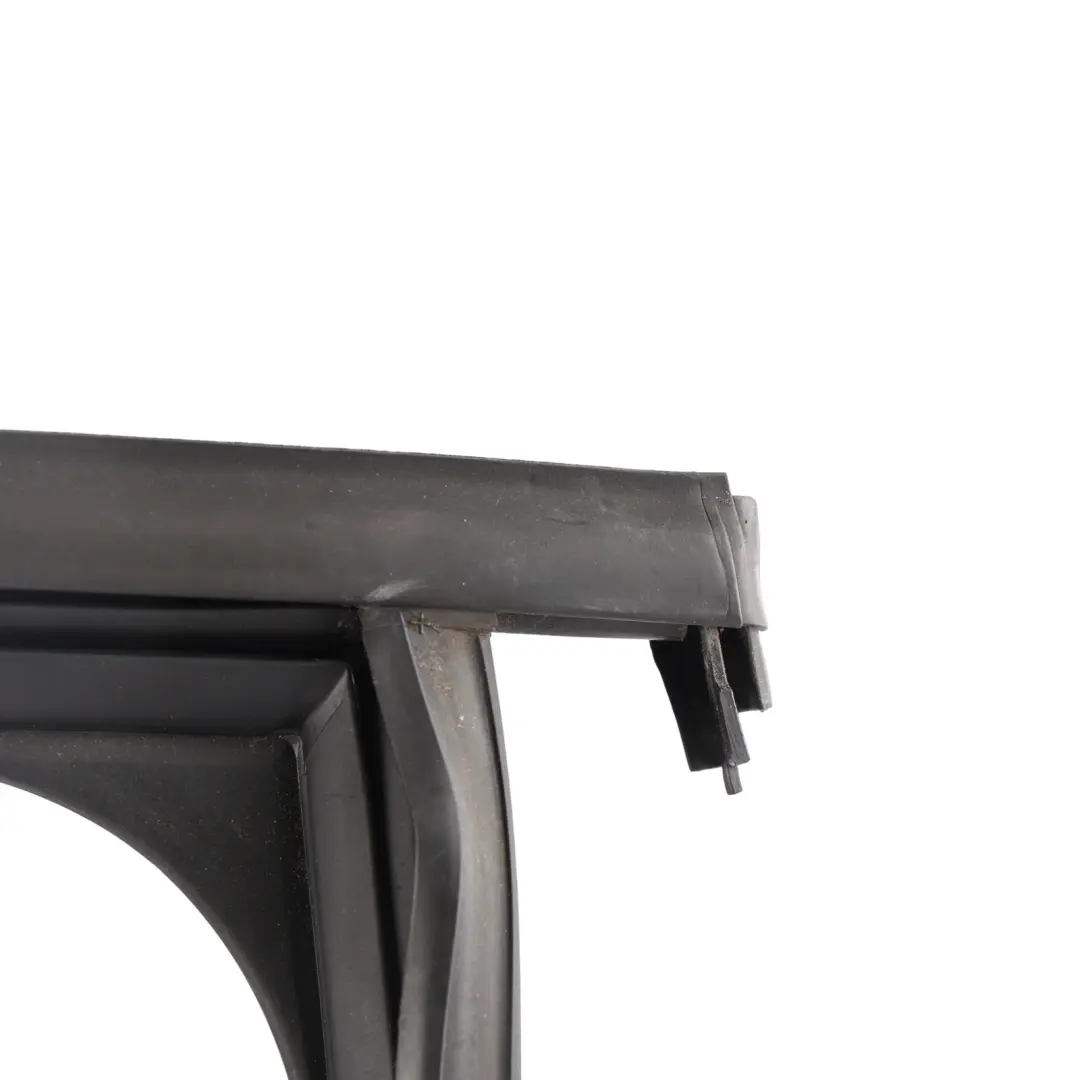 Mk3 5E Sedan Rear Door Window Guide Frame Right O/S to Skoda Octavia with Part number 5E5839432D Skoda Octavia Mk3 5E Sedan Rear Door Window Guide Frame Right O/S - SKU 5E5839432D - Part number 5E5839432D