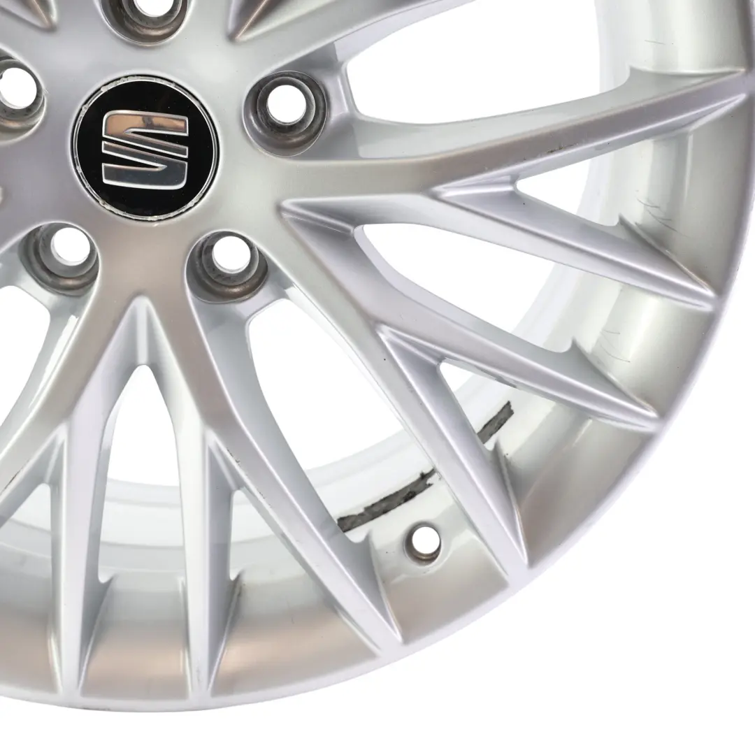 MK3 5F Alu Felge Silber 17" 7J ET:49 Stern Speiche für Seat Leon mit Teilenummer 5F0601025H Seat Leon MK3 5F Alu Felge Silber 17" 7J ET:49 Stern Speiche - SKU 5F0601025H-1 - Teilenummer 5F0601025H