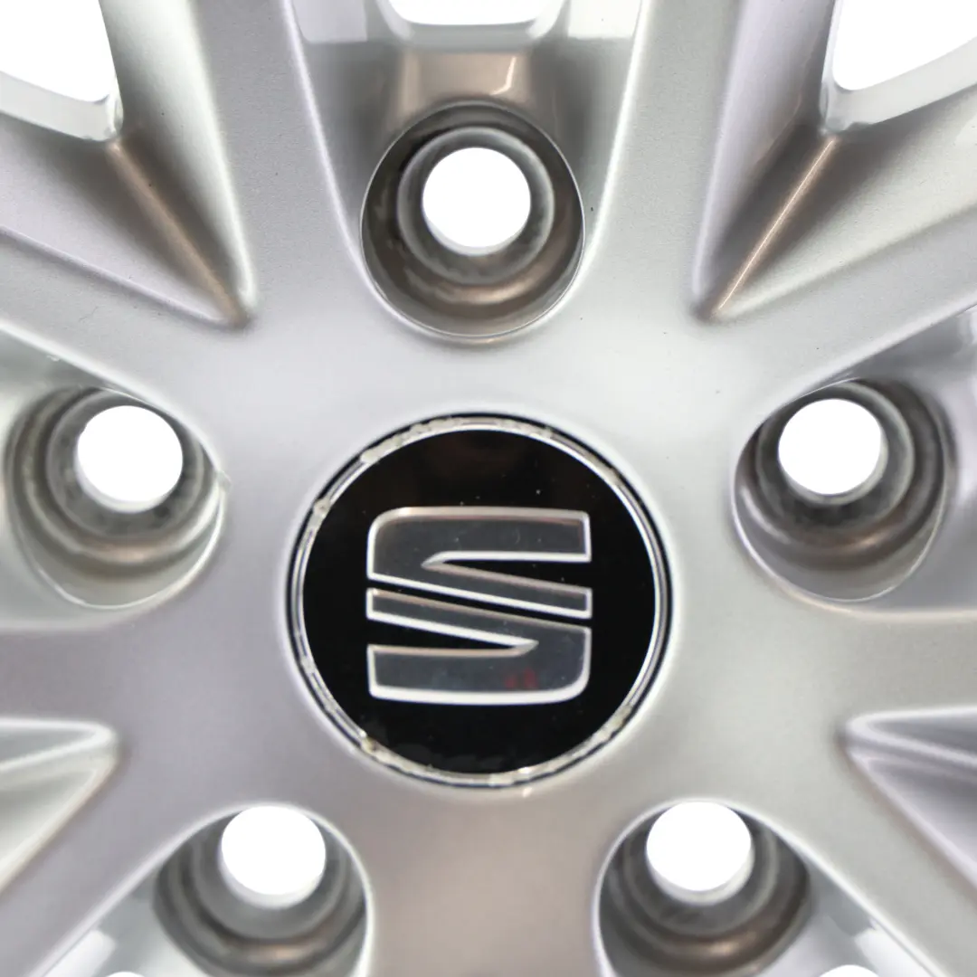 Seat Leon MK3 5F Llanta Aleación Plata 17" 7J ET:49 Radios Estrella - SKU 5F0601025H-1 - Número de pieza 5F0601025H