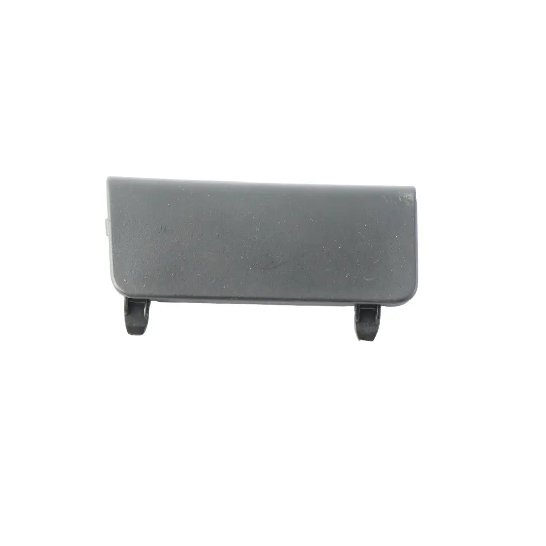 Mk3 Klapka Wykończenia Klamki Drzwi Prawa Czarna do Seat Leon o numerze 5F0867196R Seat Leon Mk3 Klapka Wykończenia Klamki Drzwi Prawa Czarna - SKU 5F0867196R - Numer Części 5F0867196R