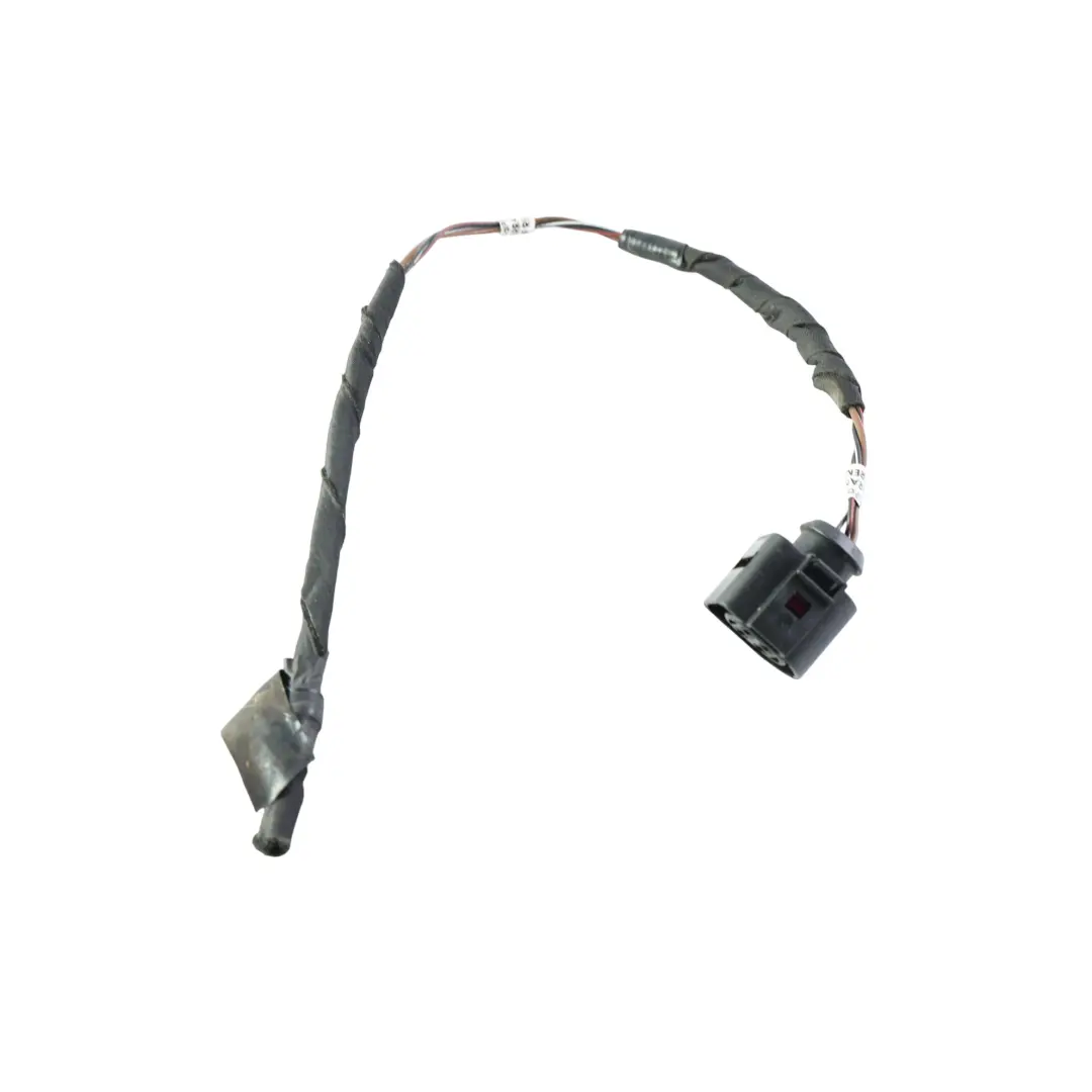 Mk3 5F Tail Light Lamp Rear Left N/S Harness Loom Wire to Seat Leon with Part number 5F0945095D Seat Leon Mk3 5F Tail Light Lamp Rear Left N/S Harness Loom Wire - SKU 5F0945095D-2 - Part number 5F0945095D