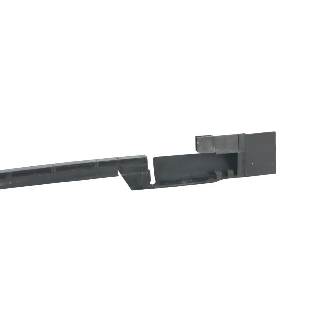 Uszczelka Chłodnicy do Volkswagen Passat B8 Golf MK7 Tiguan 5N o numerze 5G0121332H Volkswagen Passat B8 Golf MK7 Tiguan 5N Uszczelka Chłodnicy - SKU 5G0121332H - Numer Części 5G0121332H