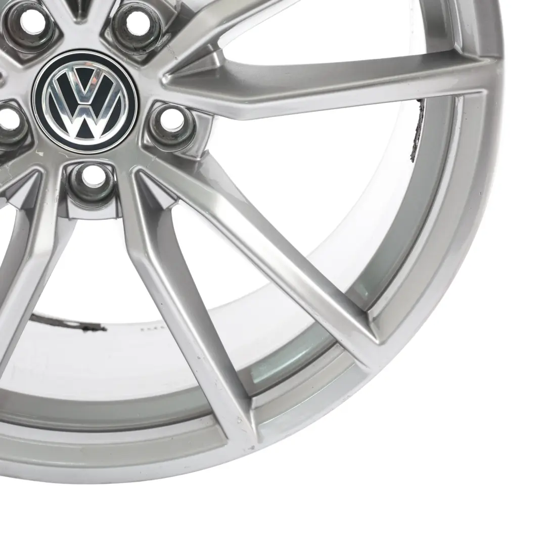 Cerchio Lega 19" 8J ET:50 Pretoria Spoke per Volkswagen Golf Mk7 R con numero di parte 5G0601025AJ Volkswagen Golf Mk7 R Cerchio Lega 19" 8J ET:50 Pretoria Spoke - SKU 5G0601025AJ-2 - Numero di parte 5G0601025AJ