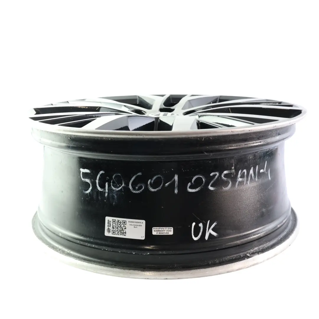 Felga Aluminiowa Czarna 19" 7,5J ET51 do Volkswagen Golf Mk7 o numerze 5G0601025AN Volkswagen Golf Mk7 Felga Aluminiowa Czarna 19" 7,5J ET51 - SKU 5G0601025AN-4 - Numer Części 5G0601025AN