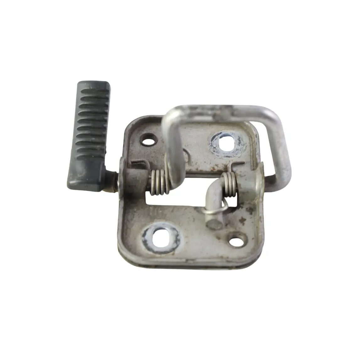 Zamek Maski do Volkswagen Golf MK7 o numerze 5G0823186A Volkswagen Golf MK7 Zamek Maski - SKU 5G0823186A - Numer Części 5G0823186A