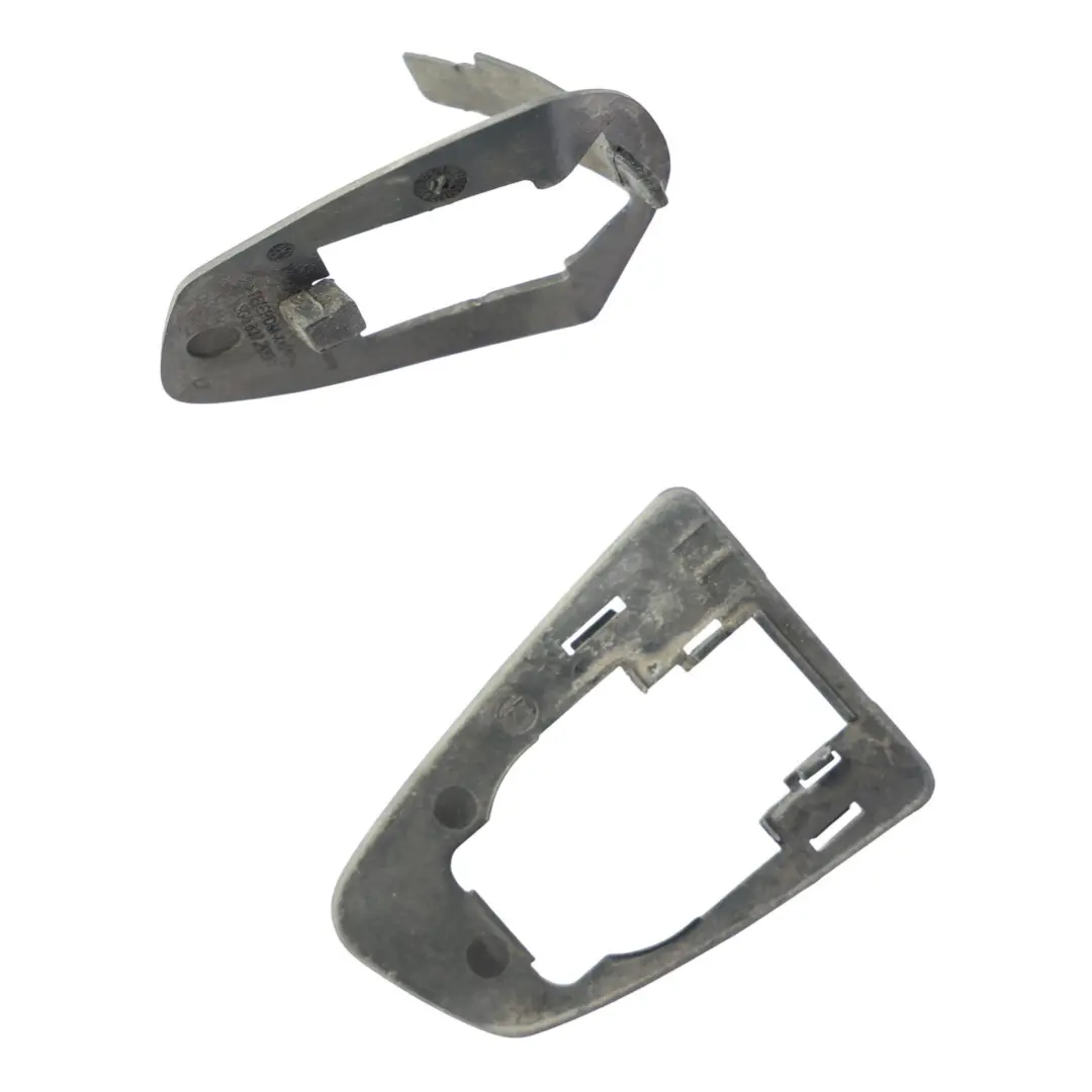 Türgriff Unterlage Endkappe Set Vorne Links für Volkswagen Golf Mk7 mit Teilenummer 5G0837087B Volkswagen Golf Mk7 Türgriff Unterlage Endkappe Set Vorne Links - SKU 5G0837087B - Teilenummer 5G0837087B