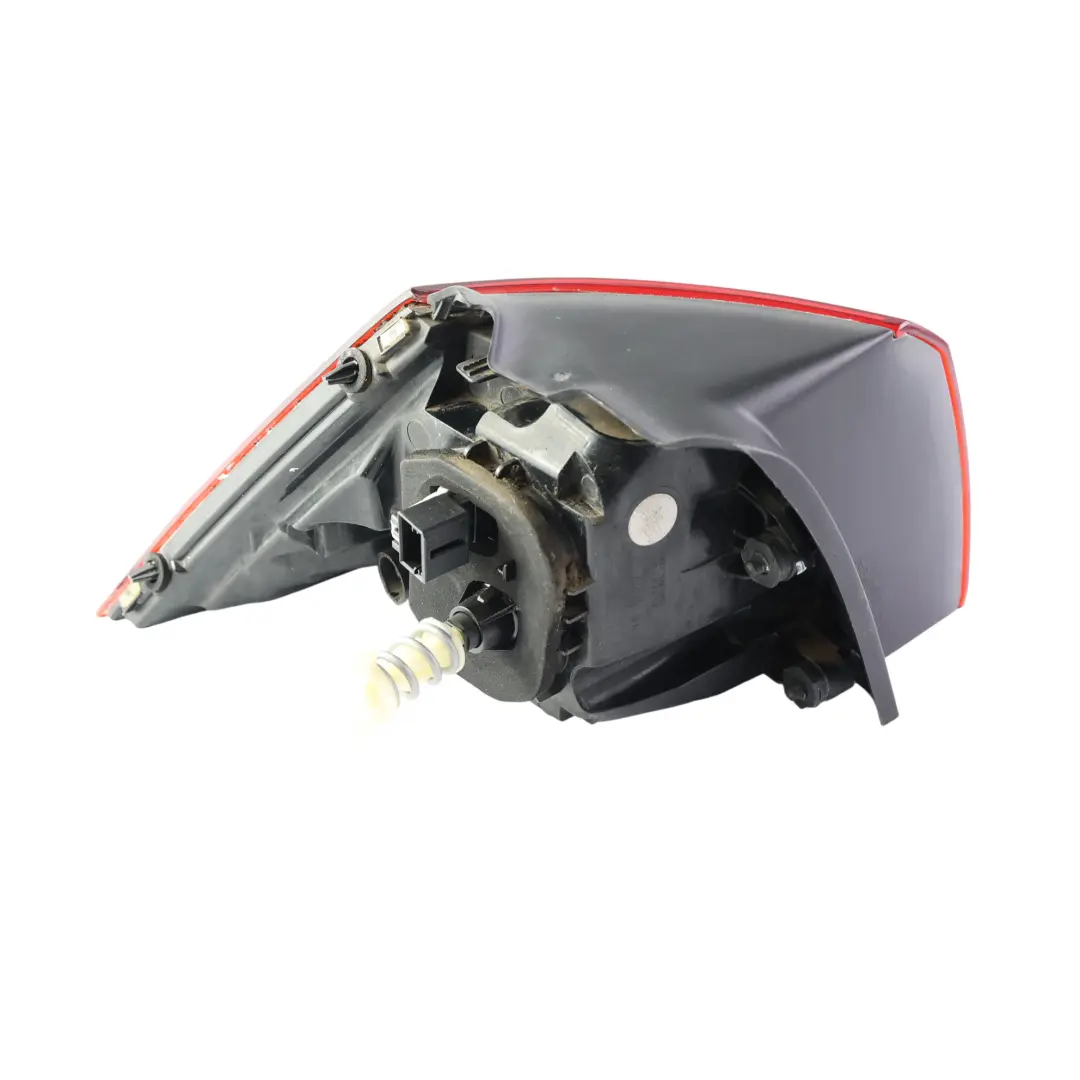 Fanale Posteriore LED Destro Portellone per Volkswagen Golf Mk7 con numero di parte 5G0945208 Volkswagen Golf Mk7 Fanale Posteriore LED Destro Portellone - SKU 5G0945208-1 - Numero di parte 5G0945208