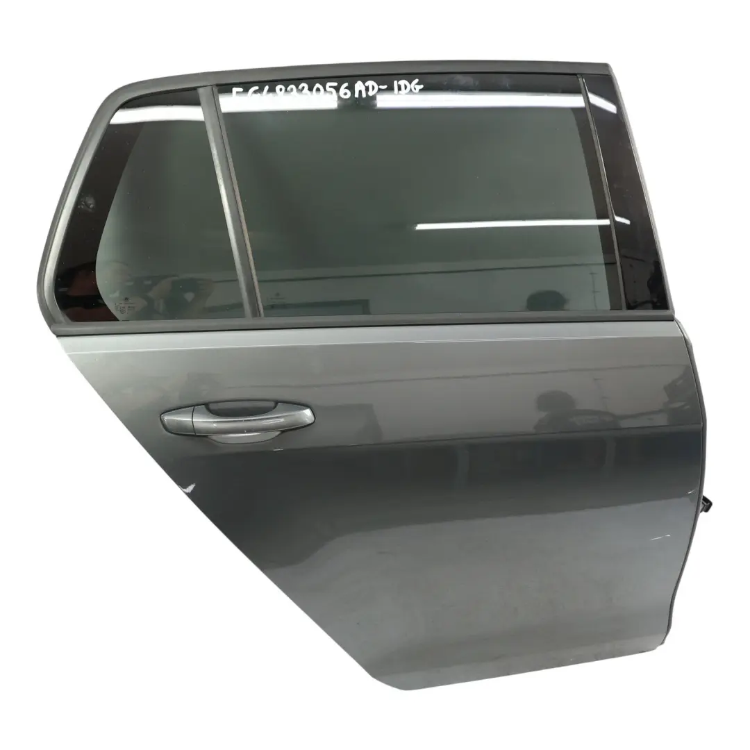 Panneau Porte Arrière Droit Gris Indium Métallisé R7H pour Volkswagen Golf Mk7 à propos du numéro de pièce 5G4833056AD Volkswagen Golf Mk7 Panneau Porte Arrière Droit Gris Indium Métallisé R7H - SKU 5G4833056AD-IDG - Numéro de pièce 5G4833056AD