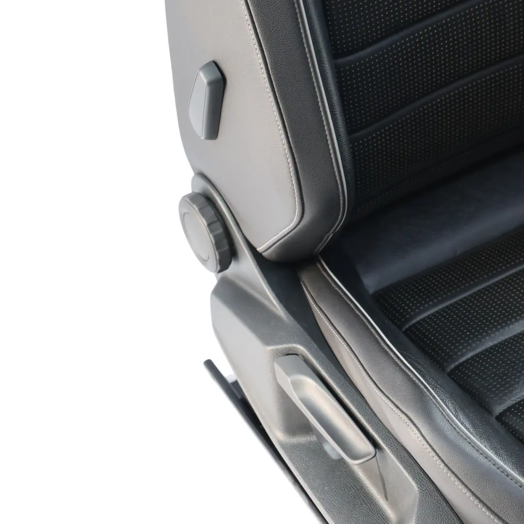 Vordersitz Rechts Beheizt Memory Leder Schwarz Grau für Volkswagen Golf R Mk7 mit Teilenummer 5G4881806KC Volkswagen Golf R Mk7 Vordersitz Rechts Beheizt Memory Leder Schwarz Grau - SKU 5G4881806KC - Teilenummer 5G4881806KC