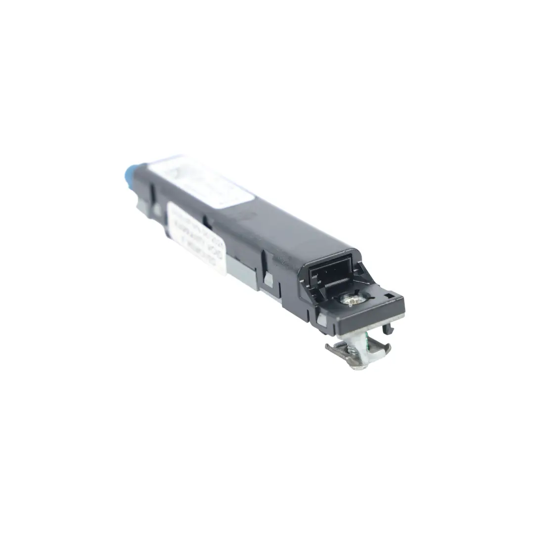 Dach Antenne Verstärker FM2 Links für Volkswagen Golf GTI MK7 mit Teilenummer 5G6035577H Volkswagen Golf GTI MK7 Dach Antenne Verstärker FM2 Links - SKU 5G6035577H - Teilenummer 5G6035577H