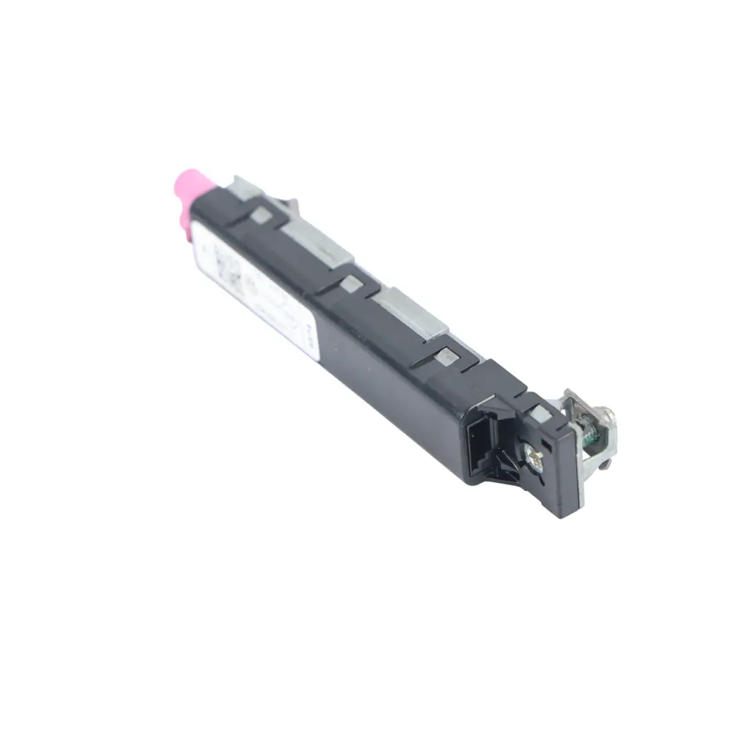 Volkswagen Golf GTI MK7 Amplificateur Antenne Toit AM/FM/TV Droit - SKU 5G6035577J - Numéro de pièce 5G6035577J