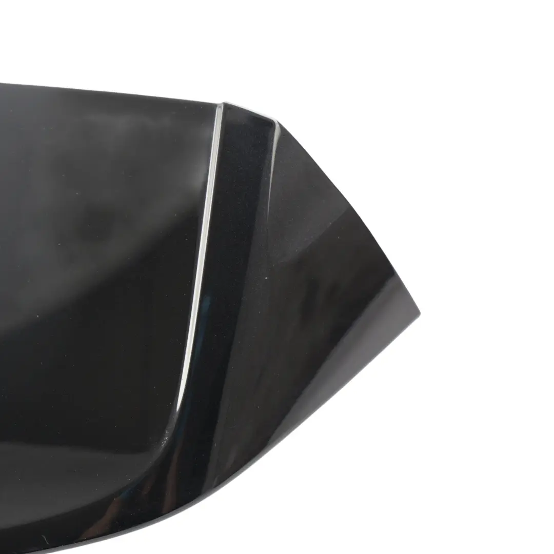Heckklappe Dachspoiler Tiefschwarz Perleffekt C9X für Volkswagen Golf Mk7 mit Teilenummer 5G6827934 Volkswagen Golf Mk7 Heckklappe Dachspoiler Tiefschwarz Perleffekt C9X - SKU 5G6827934-DBL - Teilenummer 5G6827934