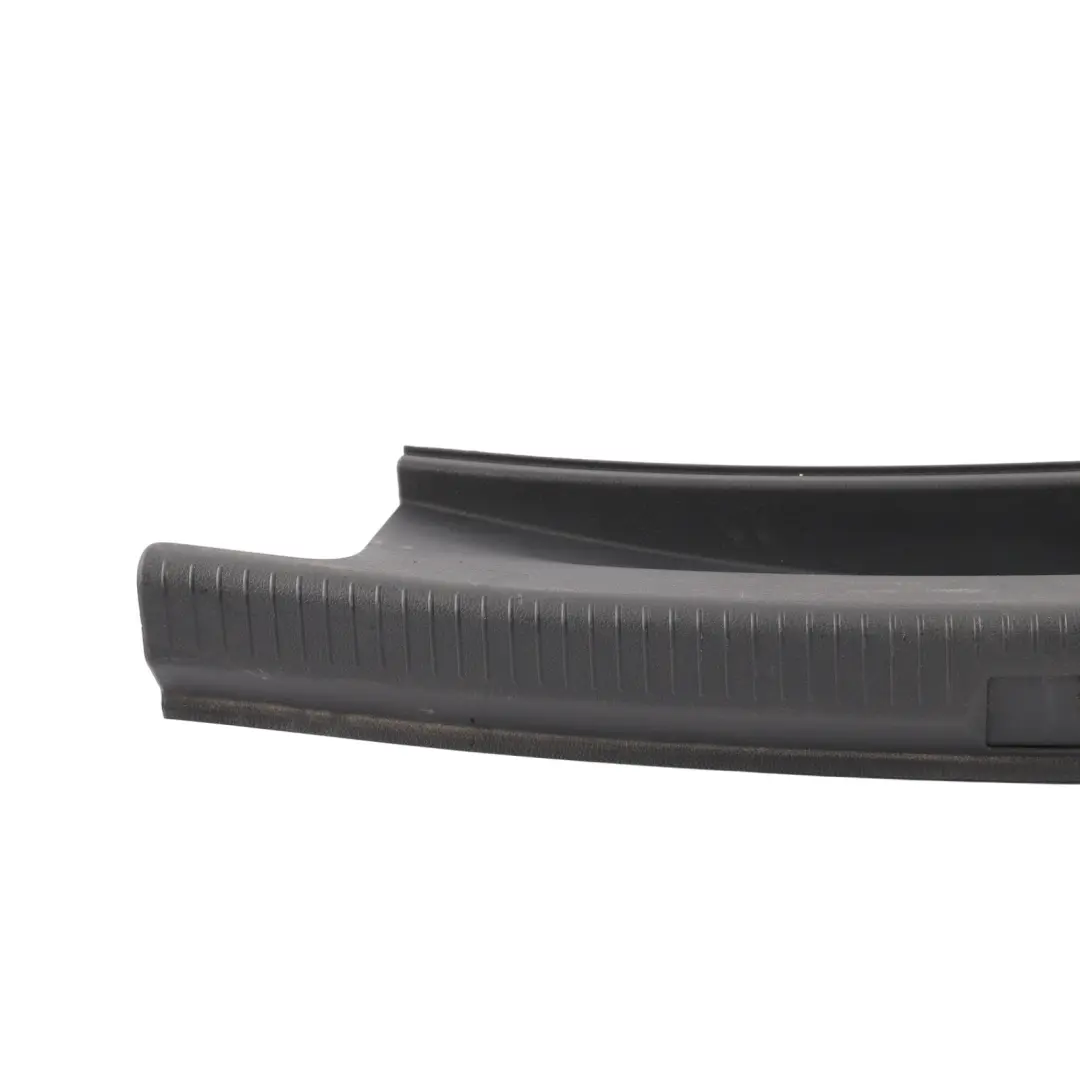 Tapa Cerradura Portón Trasero para Volkswagen Golf Mk7 con número de pieza 5G6863459K Volkswagen Golf Mk7 Tapa Cerradura Portón Trasero - SKU 5G6863459K - Número de pieza 5G6863459K