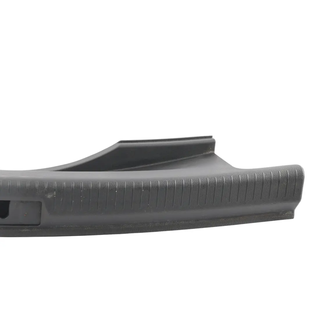 Pannello Copertura Portellone Posteriore per Volkswagen Golf Mk7 con numero di parte 5G6863459L Volkswagen Golf Mk7 Pannello Copertura Portellone Posteriore - SKU 5G6863459L - Numero di parte 5G6863459L