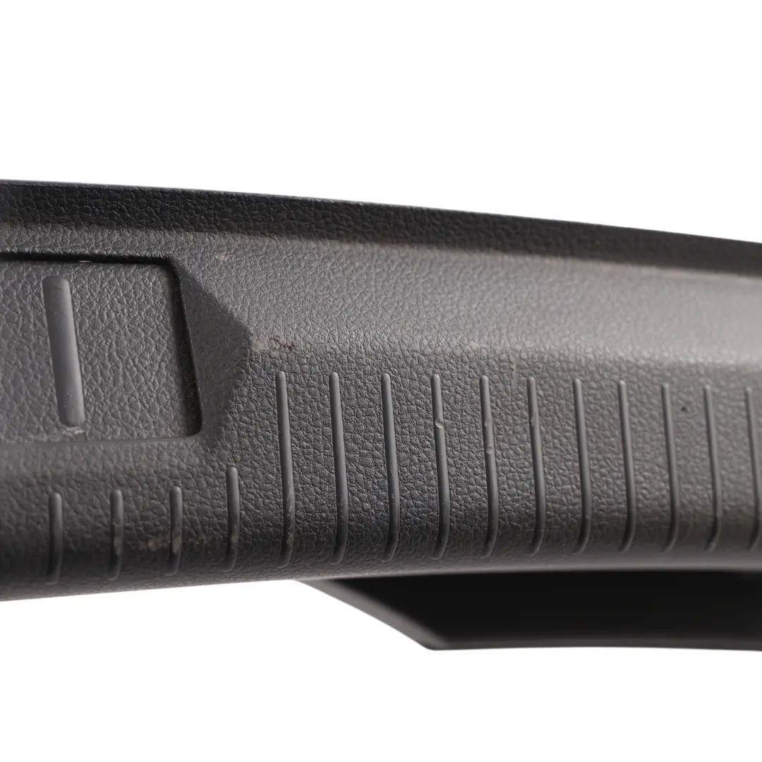 Pannello Copertura Portellone Posteriore per Volkswagen Golf Mk7 con numero di parte 5G6863459L Volkswagen Golf Mk7 Pannello Copertura Portellone Posteriore - SKU 5G6863459L - Numero di parte 5G6863459L