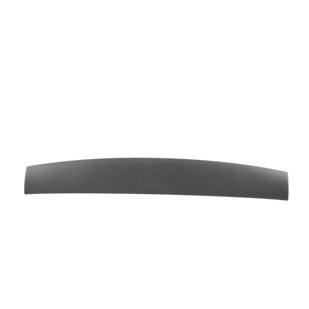 Garniture Panneau Hayon Supérieur Arrière Noir pour Volkswagen Golf Mk7 à propos du numéro de pièce 5G6867715B Volkswagen Golf Mk7 Garniture Panneau Hayon Supérieur Arrière Noir - SKU 5G6867715B - Numéro de pièce 5G6867715B