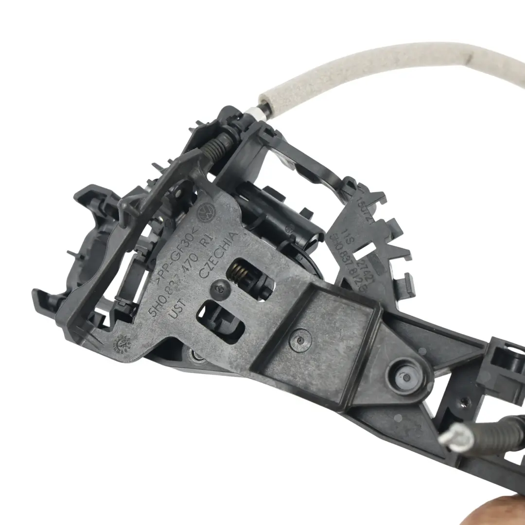 Mk8 Supporto Maniglia Porta Posteriore Destra per Volkswagen Golf con numero di parte 5H0837812B Volkswagen Golf Mk8 Supporto Maniglia Porta Posteriore Destra - SKU 5H0837812B - Numero di parte 5H0837812B
