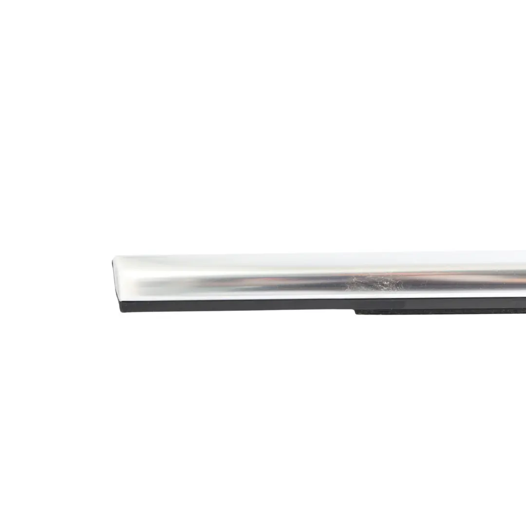 MK8 CD1 Fensterdichtung Außen Hinten Rechts für Volkswagen Golf mit Teilenummer 5H4839476B Volkswagen Golf MK8 CD1 Fensterdichtung Außen Hinten Rechts - SKU 5H4839476B - Teilenummer 5H4839476B