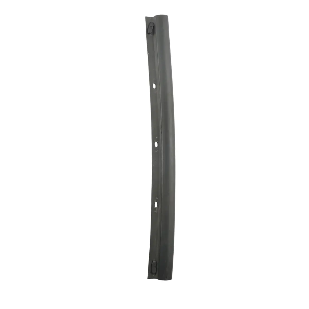 MK6 Guarnizione Cofano Gomma Sigillante per Volkswagen Golf con numero di parte 5K0823707C Volkswagen Golf MK6 Guarnizione Cofano Gomma Sigillante - SKU 5K0823707C - Numero di parte 5K0823707C