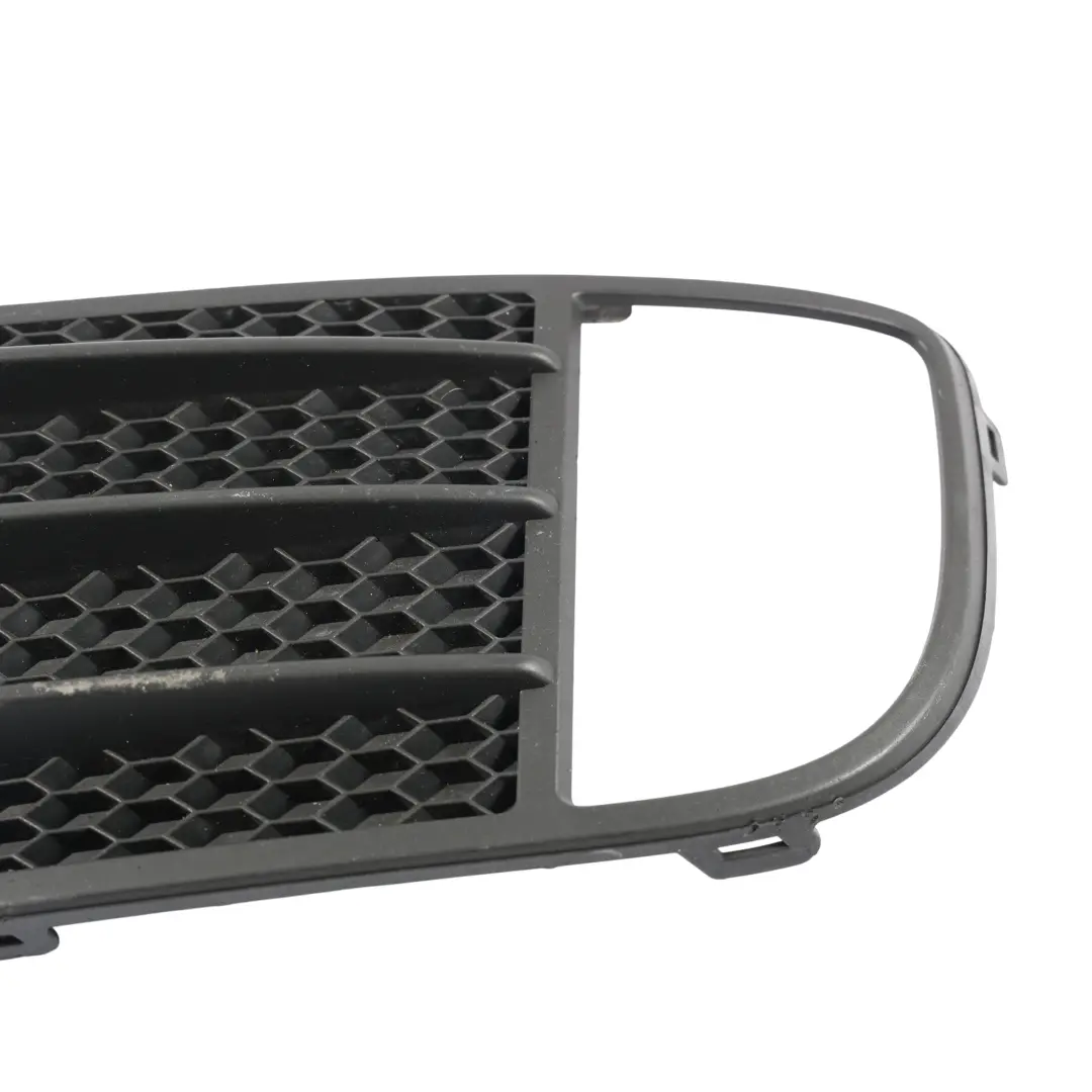 Volkswagen Golf GTI 5K Grille Inférieure Antibrouillard Avant Gauche - SKU 5K0853665C - Numéro de pièce 5K0853665C