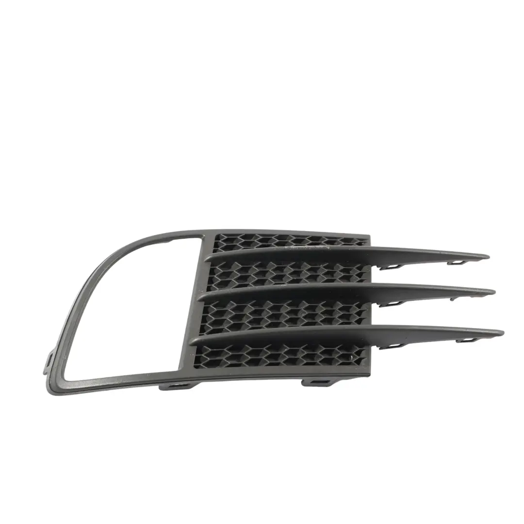 5K Grille Inférieure Antibrouillard Avant Gauche pour Volkswagen Golf GTI à propos du numéro de pièce 5K0853665C Volkswagen Golf GTI 5K Grille Inférieure Antibrouillard Avant Gauche - SKU 5K0853665C - Numéro de pièce 5K0853665C