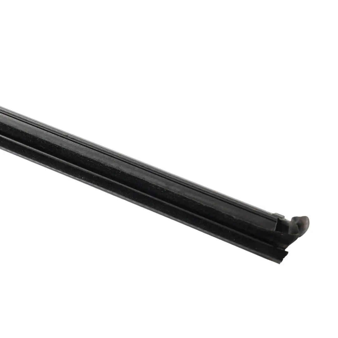 5K Junta Ventana Exterior Delantera Derecha para Volkswagen Golf GTI con número de pieza 5K4837478D Volkswagen Golf GTI 5K Junta Ventana Exterior Delantera Derecha - SKU 5K4837478D - Número de pieza 5K4837478D