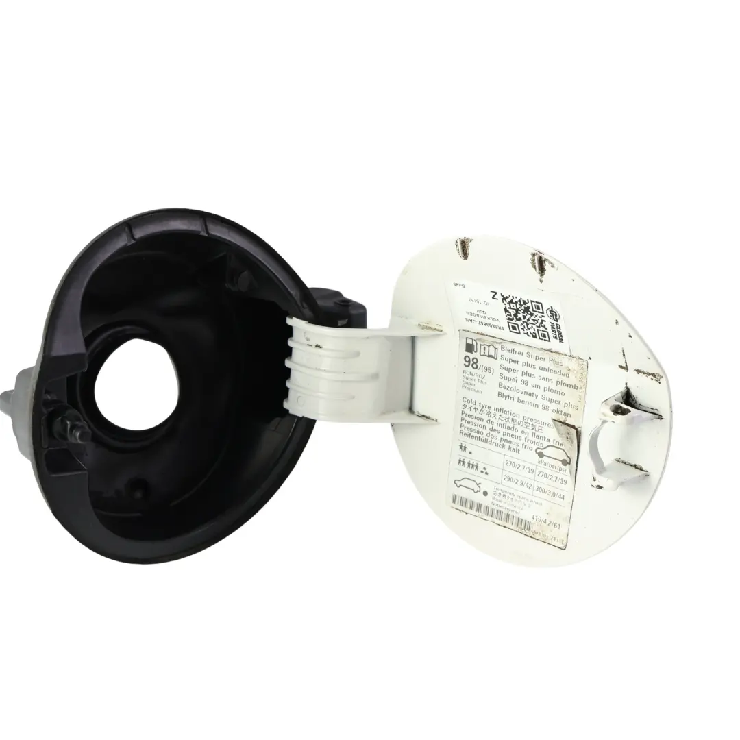 Volkswagen Golf MK6 Tankdeckel Klappe Candy Weiß B9A - SKU 5K6809857-CAN - Teilenummer 5K6809857