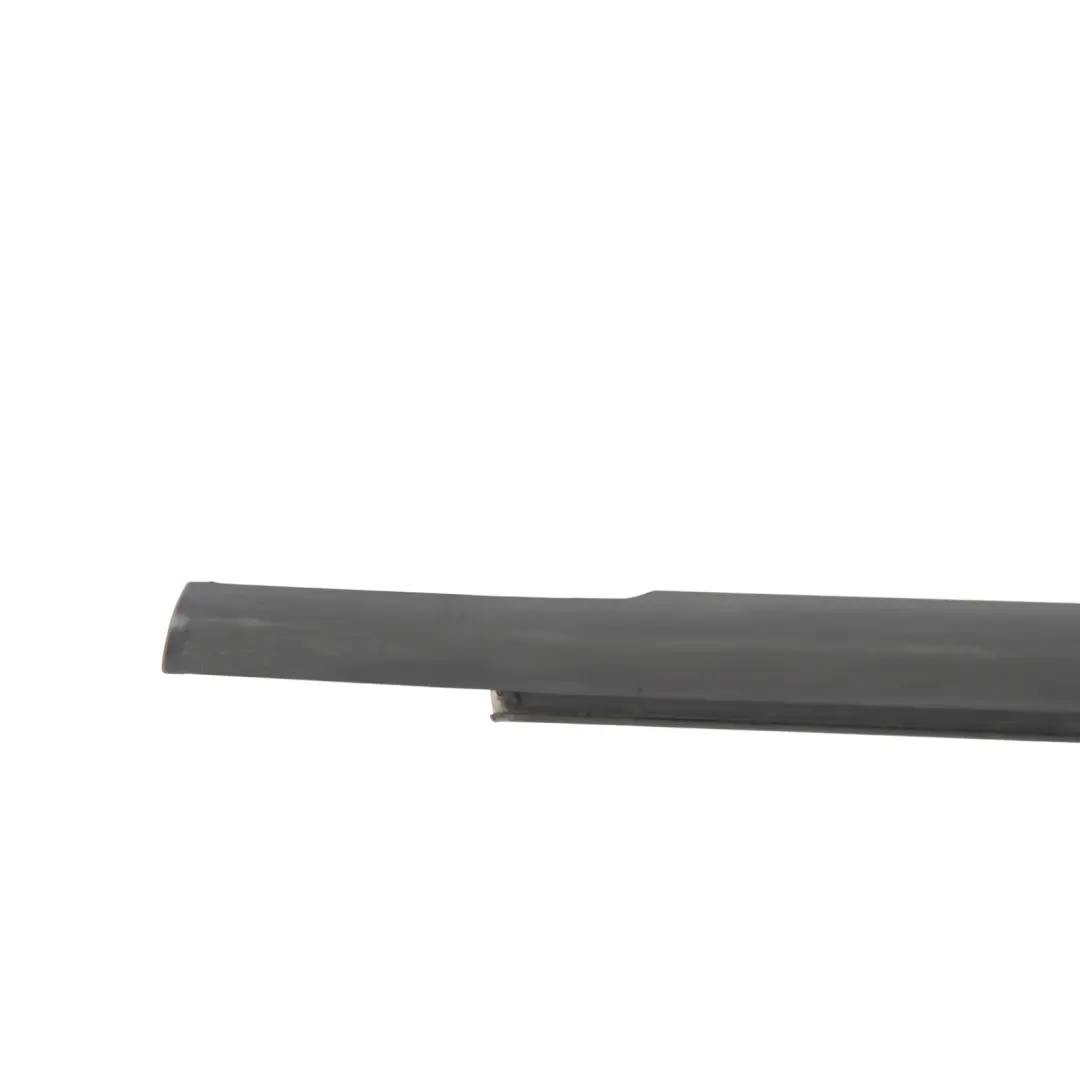 Mk5 Fensterdichtung Hinten Außen Links für Volkswagen Golf mit Teilenummer 5K6839477D Volkswagen Golf Mk5 Fensterdichtung Hinten Außen Links - SKU 5K6839477D - Teilenummer 5K6839477D