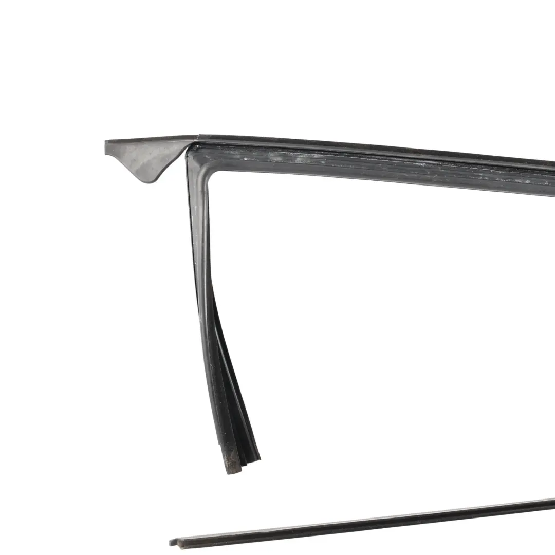 Skoda Yeti 5L Door Sliding Window Guide Rubber Seal Rear Left N/S - SKU 5L0839431F - Part number 5L0839431F