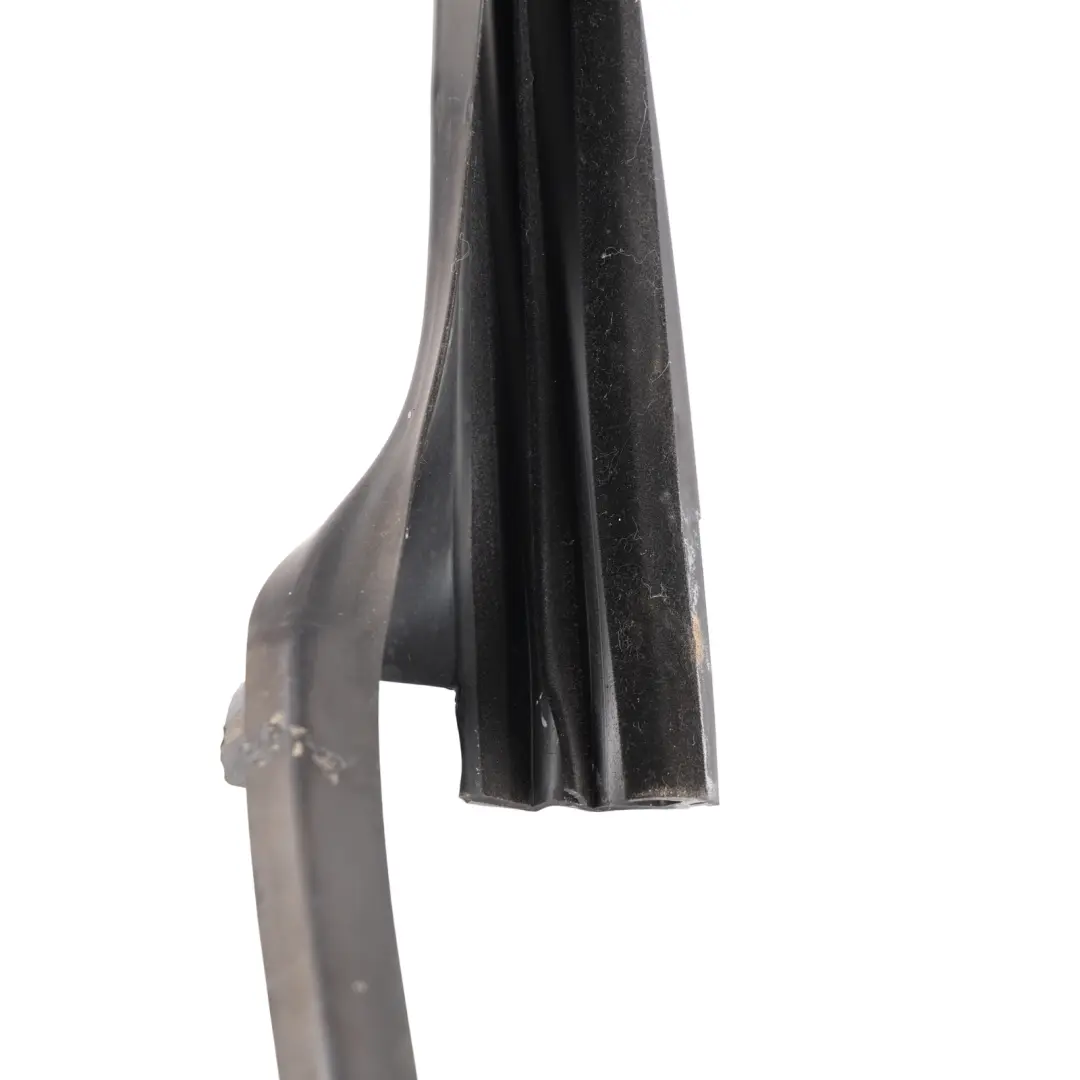 Skoda Yeti 5L Door Sliding Window Guide Rubber Seal Rear Left N/S - SKU 5L0839431F - Part number 5L0839431F