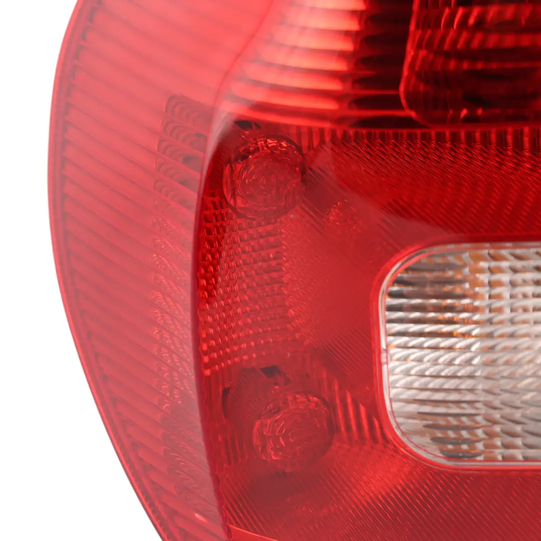 Fanale Posteriore Luce Esterna Sinistra per Skoda Yeti 5L con numero di parte 5L0945111 Skoda Yeti 5L Fanale Posteriore Luce Esterna Sinistra - SKU 5L0945111 - Numero di parte 5L0945111
