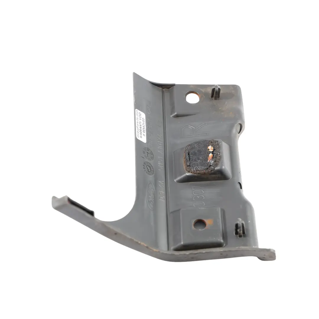 Tapa Faldón Lateral Delantero Derecho para Ford Focus Titanium con número de pieza 5M51-A10174-AC Ford Focus Titanium Tapa Faldón Lateral Delantero Derecho - SKU 5M51-A10174-AC - Número de pieza 5M51-A10174-AC