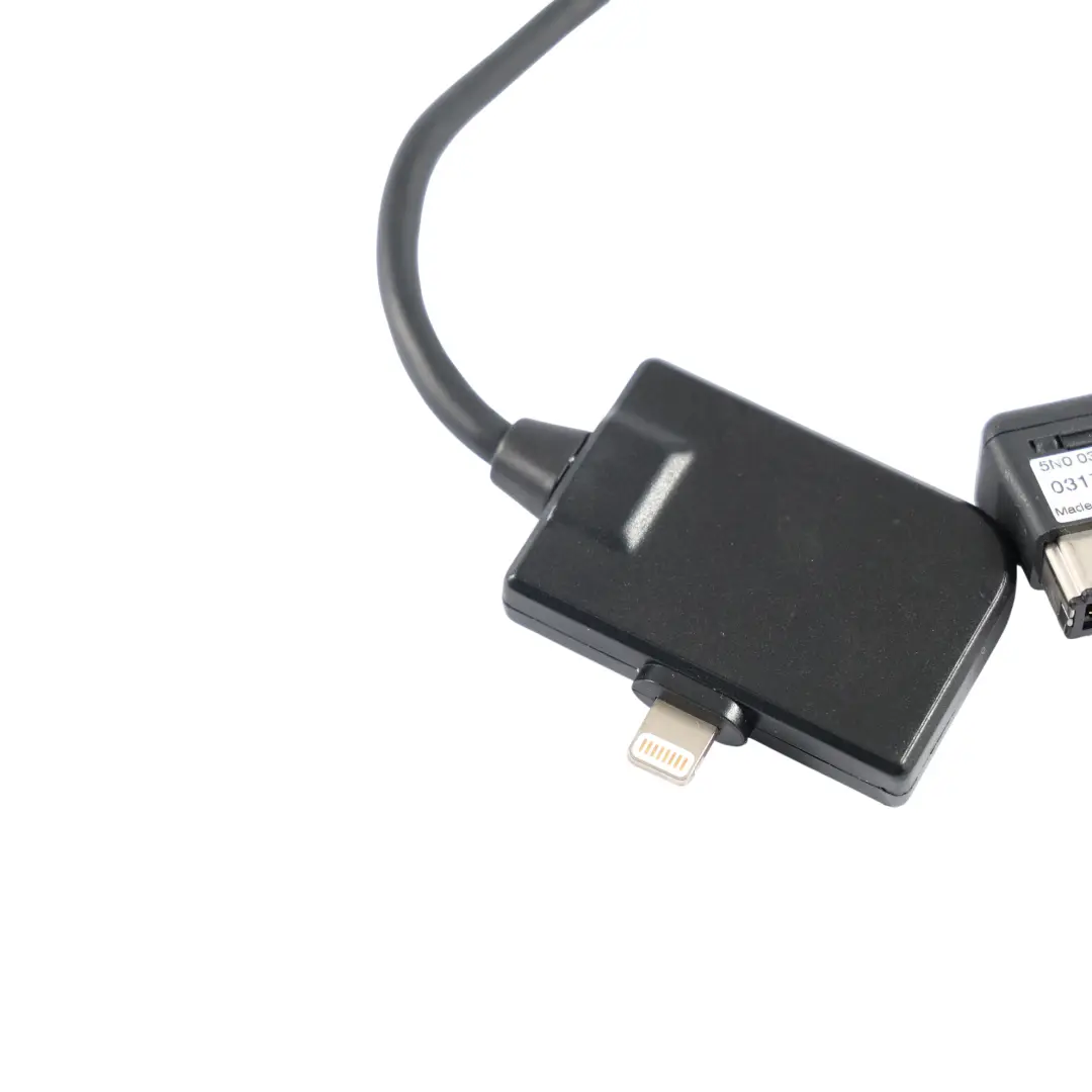 7P Multimedia Interface Cable Media to Audi Q7 4L VW Passat A3 Touareg with Part number 5N0035554J Audi Q7 4L VW Passat A3 Touareg 7P Multimedia Interface Cable Media - SKU 5N0035554J - Part number 5N0035554J