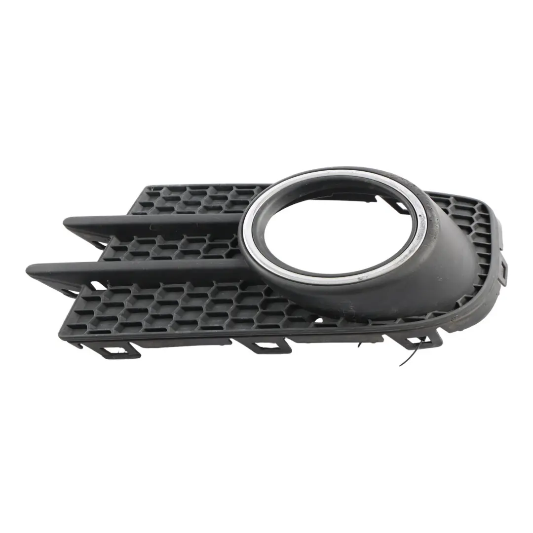 Kratka Halogenu Czarna Satynowa Lewa do Volkswagen Tiguan 5N o numerze 5N0853665H Volkswagen Tiguan 5N Kratka Halogenu Czarna Satynowa Lewa - SKU 5N0853665H-1 - Numer Części 5N0853665H