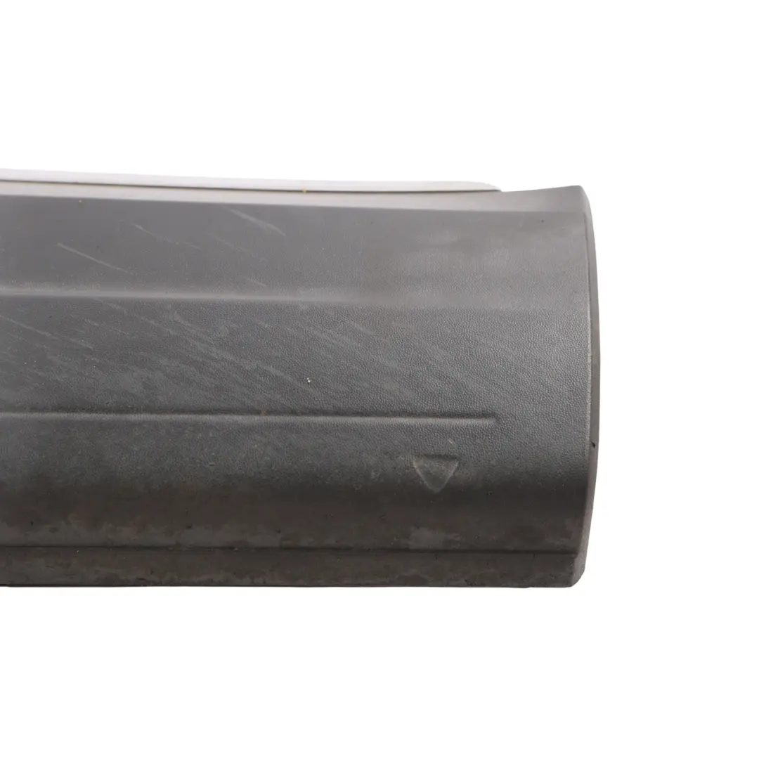 Moldura Inferior Puerta Delantera Derecha para Volkswagen Tiguan 5N con número de pieza 5N0854940D Volkswagen Tiguan 5N Moldura Inferior Puerta Delantera Derecha - SKU 5N0854940D - Número de pieza 5N0854940D