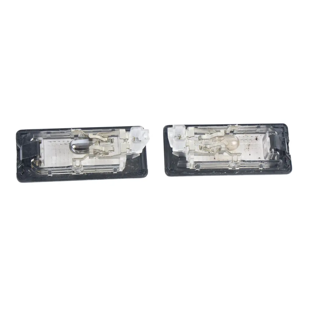 Volkswagen Touareg 7P Feu Éclairage Plaque Immatriculation Arrière - SKU 5N0943021-1 - Numéro de pièce 5N0943021