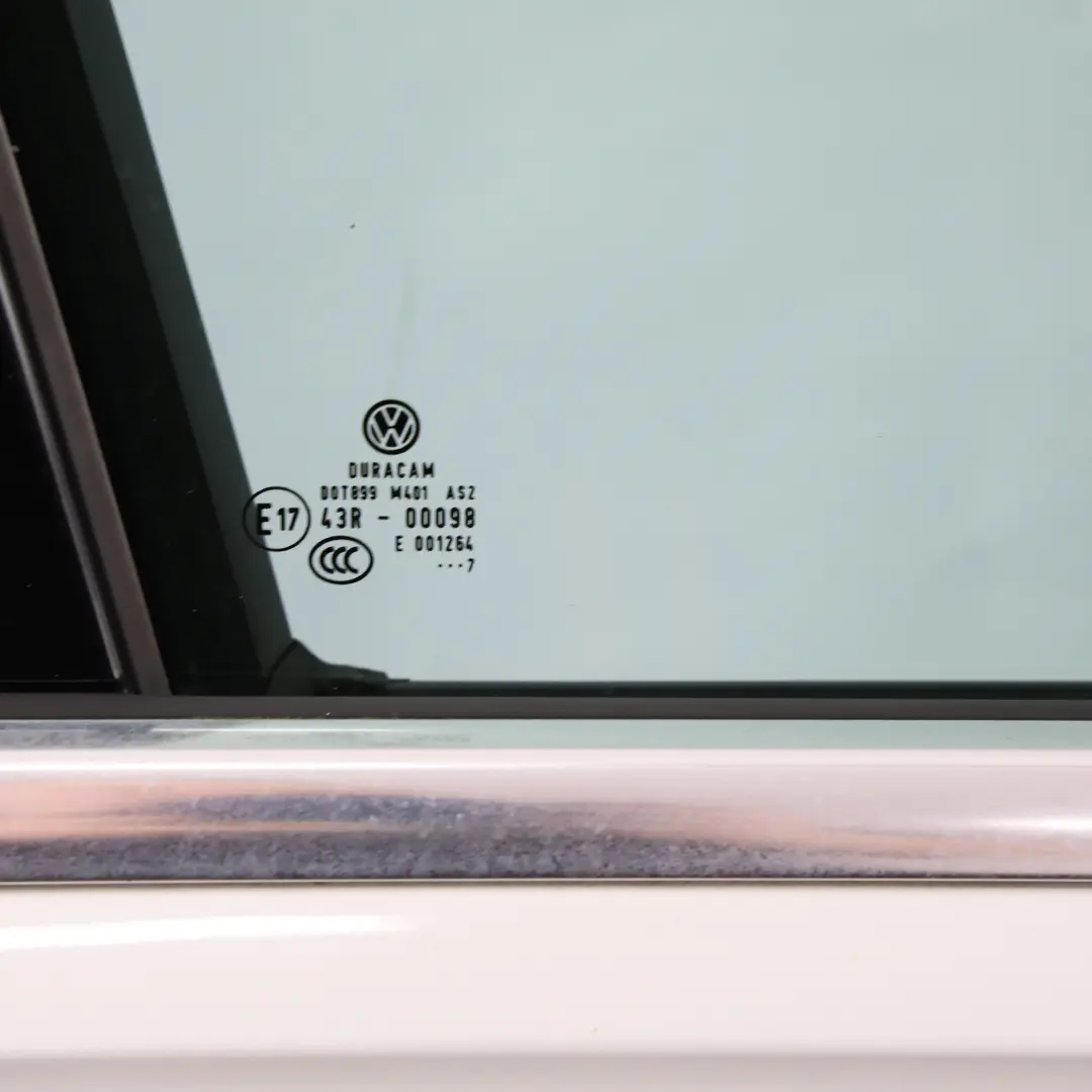 Anteriore Destro Pure White Bianco - C9A per Volkswagen VW Tiguan AX1 con numero di parte 5NA831056N Volkswagen VW Tiguan AX1 Anteriore Destro Pure White Bianco - C9A - SKU 5NA831056N-PWH - Numero di parte 5NA831056N