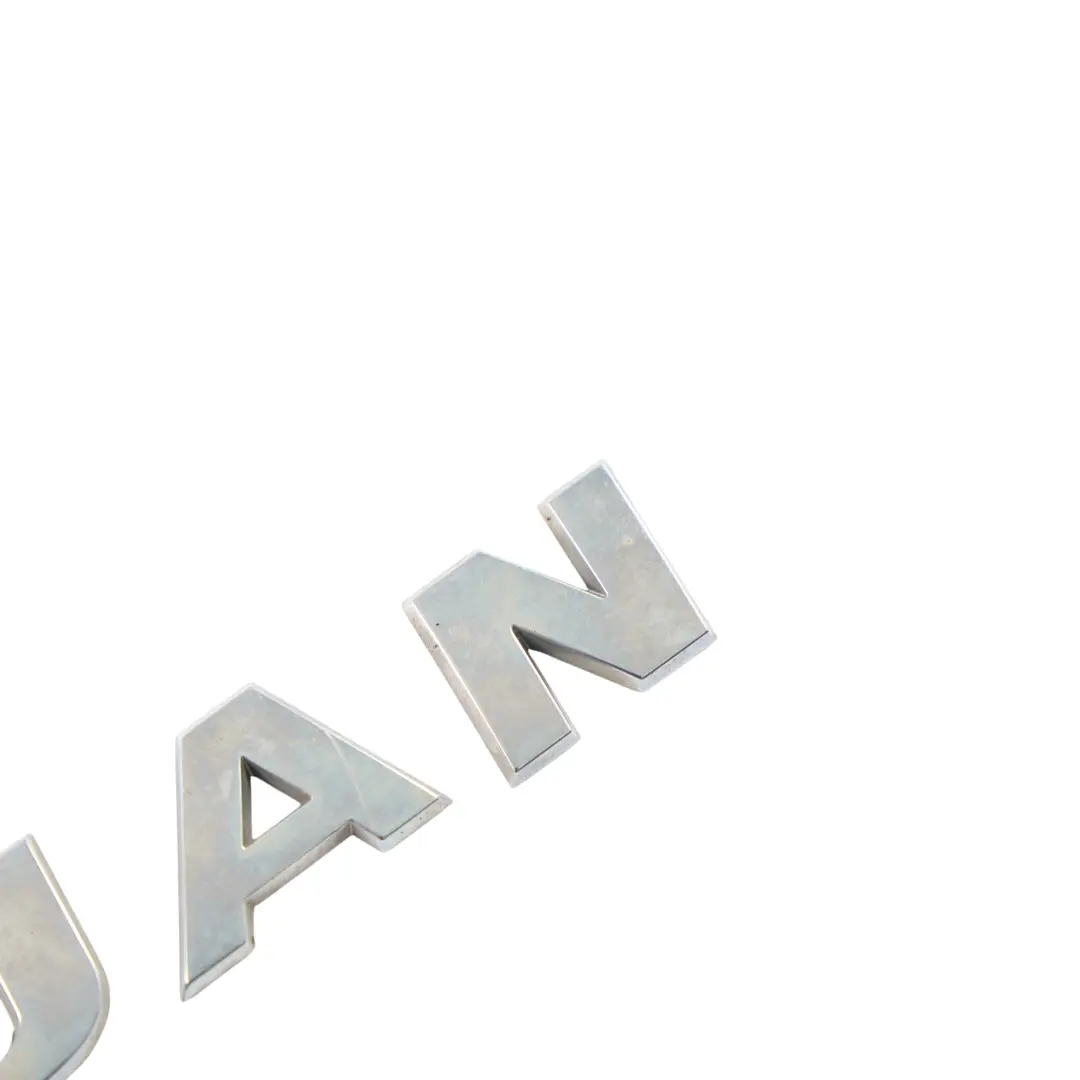 Emblema Logo Insignia Portón Trasero para Volkswagen Tiguan 5N con número de pieza 5NA853687 Volkswagen Tiguan 5N Emblema Logo Insignia Portón Trasero - SKU 5NA853687 - Número de pieza 5NA853687