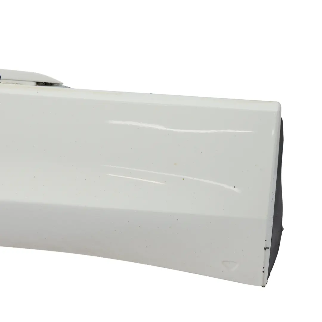 Moldura Inferior Puerta Delantera Derecha Blanco Puro C9A para Volkswagen Tiguan 5N con número de pieza 5NA854940M Volkswagen Tiguan 5N Moldura Inferior Puerta Delantera Derecha Blanco Puro C9A - SKU 5NA854940M-PWH - Número de pieza 5NA854940M