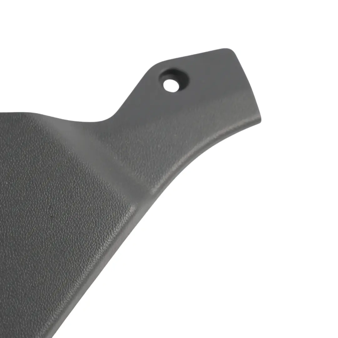 Tapa Cubierta Asiento Delantero Derecho Izq para Volkswagen Tiguan 5N con número de pieza 5NA881479 Volkswagen Tiguan 5N Tapa Cubierta Asiento Delantero Derecho Izq - SKU 5NA881479 - Número de pieza 5NA881479