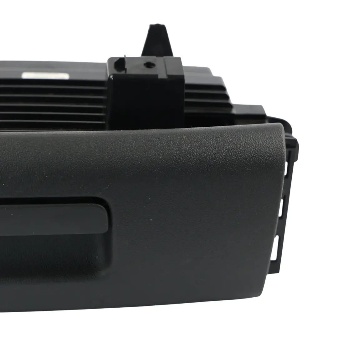 Volkswagen Tiguan 5n Caddy SB Schowek Pod Fotel Kierowcy - SKU 5NA882599 - Numer Części 5NA882599